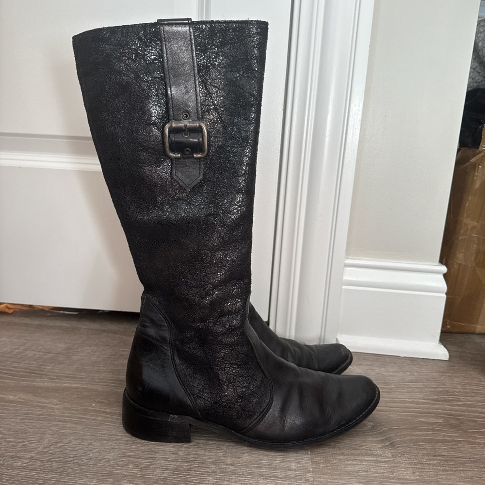 Elegant Black Leather Knee-High leather Boots